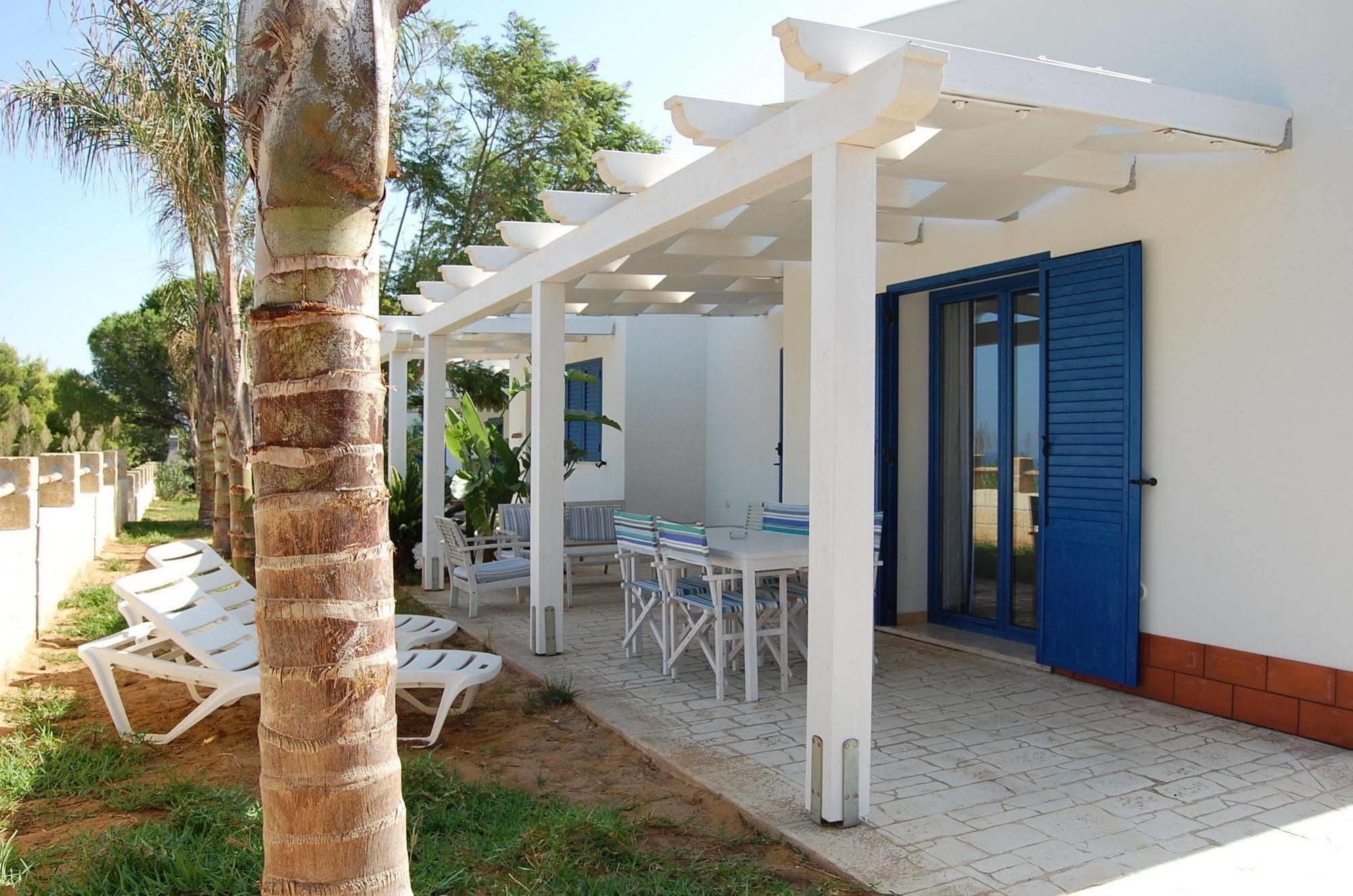 Aparthotel Villaggio Petruso 3*